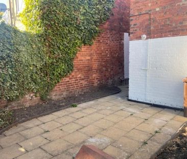 1 bedroom ground floor flat to rent - Photo 5