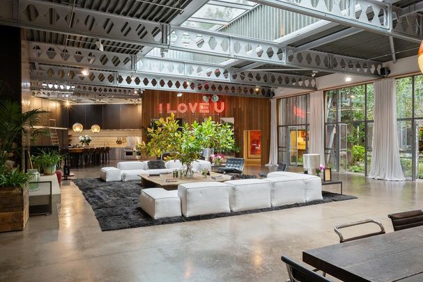 4 bedroom detached house to rent - Photo 1