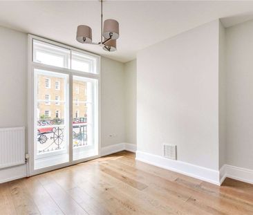 This charming period house is a contemporary family home set over 3... - Photo 4