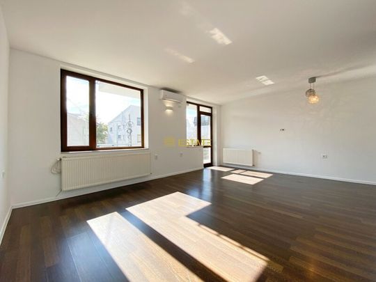 Aviatiei, vila P+2E+pod, 5 camere, 3 bai, curte 155 mp utili - Fotografie 1