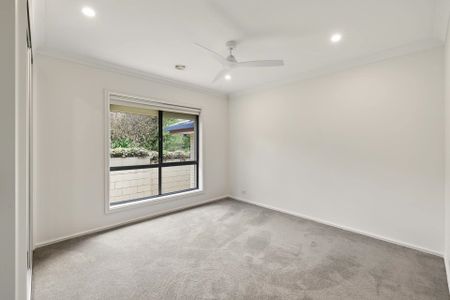 2 Bellbush Close, Jerrabomberra Australia - Photo 2