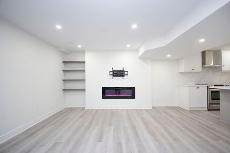 For Lease - 6 Westacott Crescent, Ajax, Ontario - Photo 2