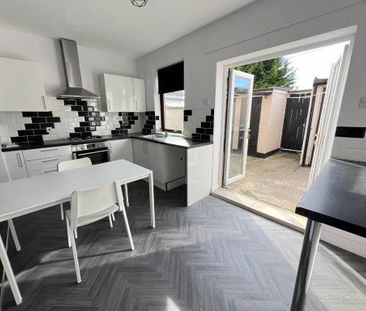 2 bedroom terraced house to rent - Photo 6