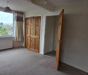 3 bedroom semi-detached bungalow to rent - Photo 6