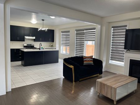 For Lease - 537 Veterans Drive, Brampton, Ontario - Photo 3