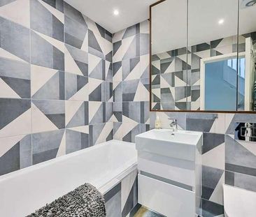 Tawny Close, West Ealing, W13 - Photo 1