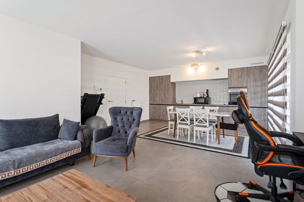 Modern appartement met terras in een doodlopende straat - foto 1