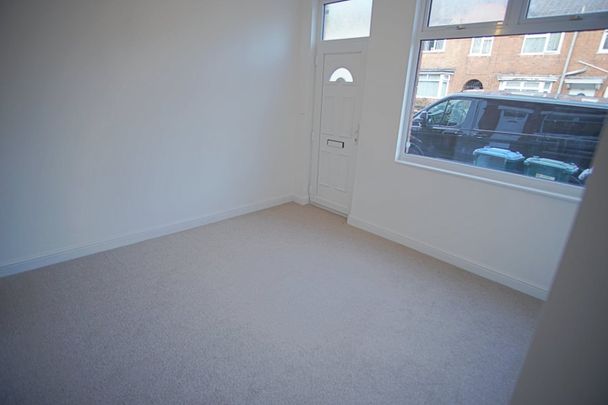 2 Bed Terraced House, St. Georges Road, CV1 - Photo 1
