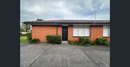 1/39 Leicester Street, Preston, Vic 3072 - Photo 2