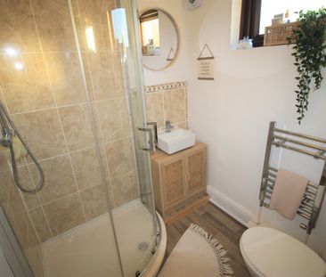 Slimbridge Close, Redditch - Photo 1