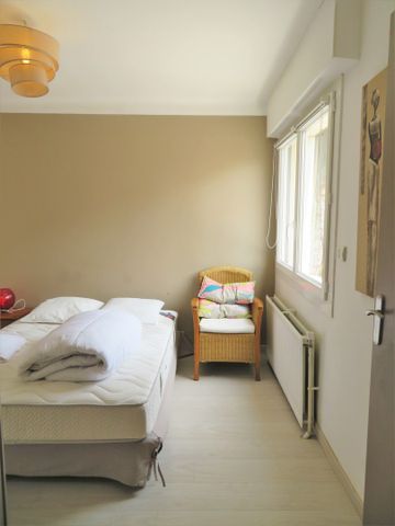 T3MEUBLÉ+CAVE, Rue Gaston Teissier, Nîmes, 61m², 675€ H.C - Photo 2