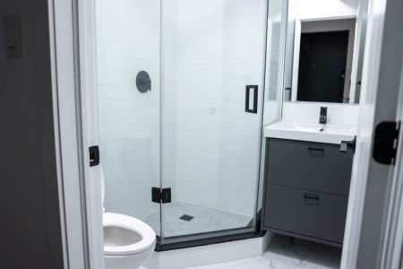 For Lease - 148 Glenlake Avenue Unit# 2, Toronto, Ontario - Photo 3