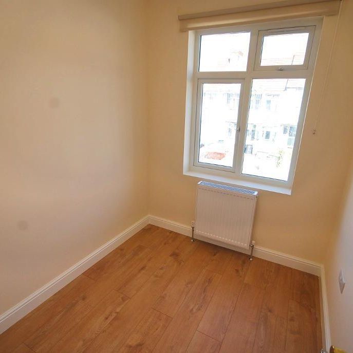 4 bedroom terraced house to rent - Photo 1