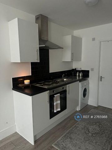 Studio to rent - Photo 4