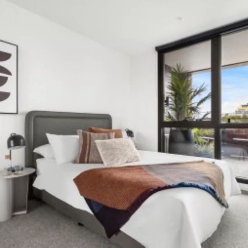 2 Bed 2 Bath with Study - Unfurnished - Photo 2