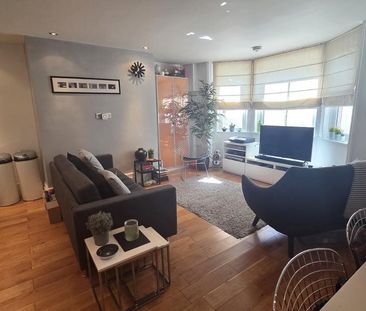 2 bedroom apartment to rent - Photo 2