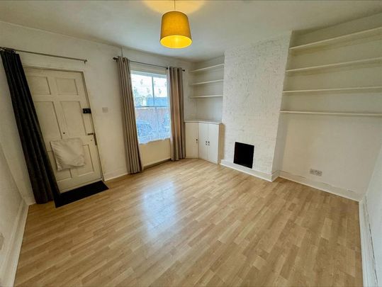 2 bedroom cottage to rent - Photo 1