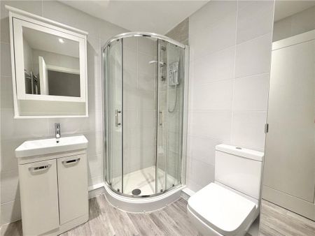 2 bedroom apartment to rent - Photo 5