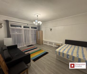 Terraced house to rent - Photo 2