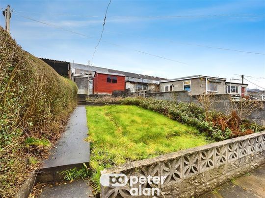 Jubilee Road, Aberdare, Rhondda Cynon Taf - Photo 1