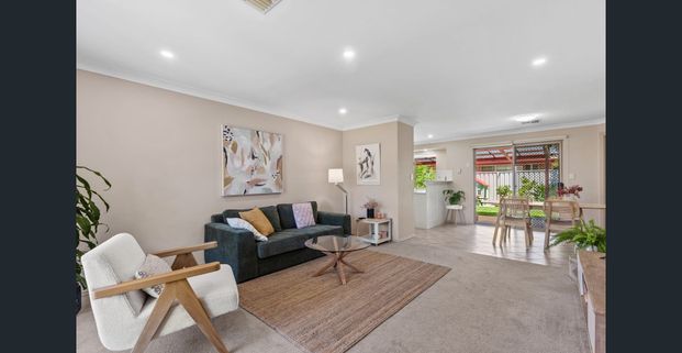 Find privacy: where low-maintenance living meets coastal convenience - Photo 1