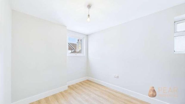 Crescent Road, Worthing, BN11 - Photo 1