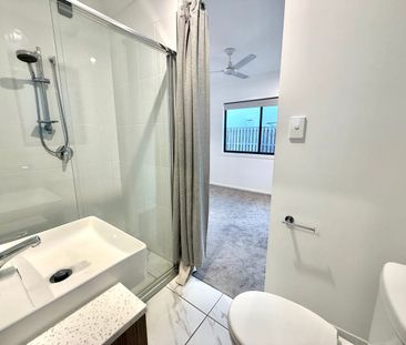 Modern 4-Bedroom Family Home in Convenient Pallara Location - Photo 5