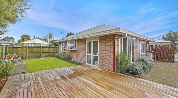 SOMERFIELD - Photo 1