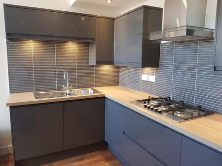 6 bedroom house to rent - Photo 4