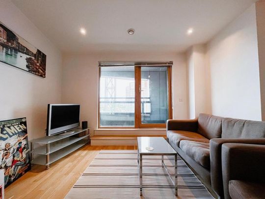 2 bedroom flat to rent - Photo 1