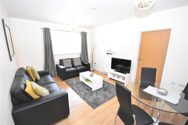 3 bedroom apartment to rent - Photo 1