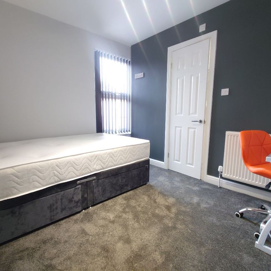 Broadwood Street, Liverpool. - Photo 1