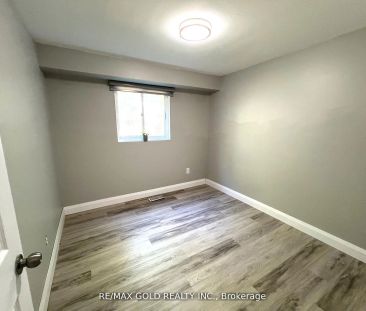 156 Mooregate Crescent #Lower - Photo 5