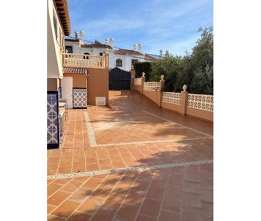 5 room luxury House for rent in Rincón de la Victoria, Andalusia - Photo 2