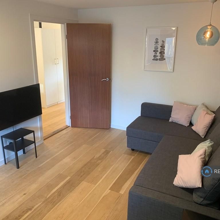 1 bedroom flat to rent - Photo 1