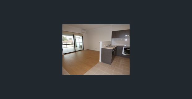 SPACIOUS AND CONVENIENT 1x1 APARTMENT - Photo 1