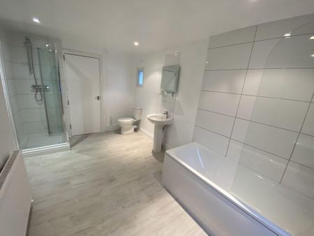 3 bedroom terraced house to rent - Photo 4