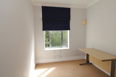 £1,295 - To Let - Photo 4