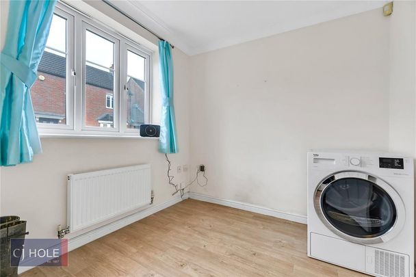 4 bedroom detached house to rent - Photo 1