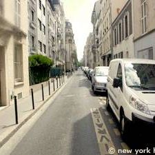 Logement à Paris, Location meublée - Photo 1