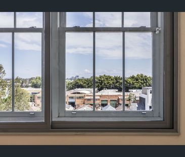 Unfurnished, pets considered on application - Photo 2