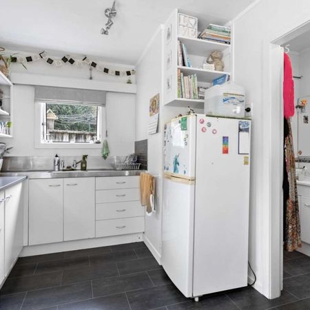 Stylish Unit - Photo 4