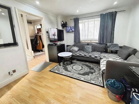 2 bedroom detached house to rent - Photo 3