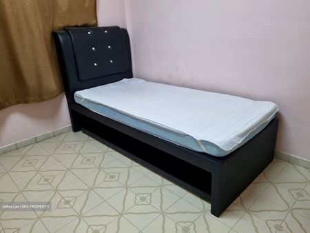 Blk 104 Tampines Street 11 (Tampines), HDB Executive - For Rent - Photo 2