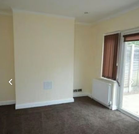 3 Bed - 390 Burley Road, Kirkstall, Leeds - LS4 2SN - Student - Photo 5