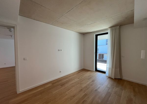 Apartamento T1 no empreendimento DOCA Praia da Barra.