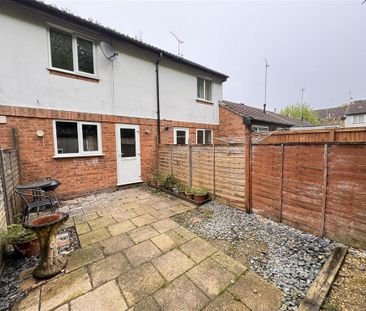 2 bedroom terraced house to rent - Photo 3