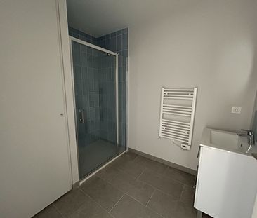 Location Maison 3 pièces 77m² - Photo 5