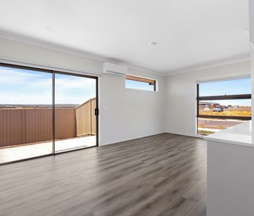 BRAND NEW SHARED ACCOMODATION - First weeks rent free! - Photo 2
