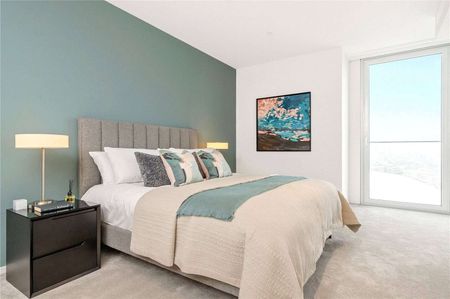 Newfoundland Place: An Iconic 58-Storey Landmark by the River Thames, offering stunning skyline views and cosy, modern homes to tenants. - Photo 2